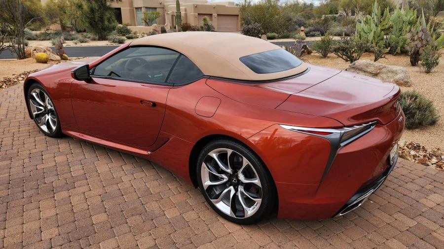 2021 Lexus LC - Image 10 of 31