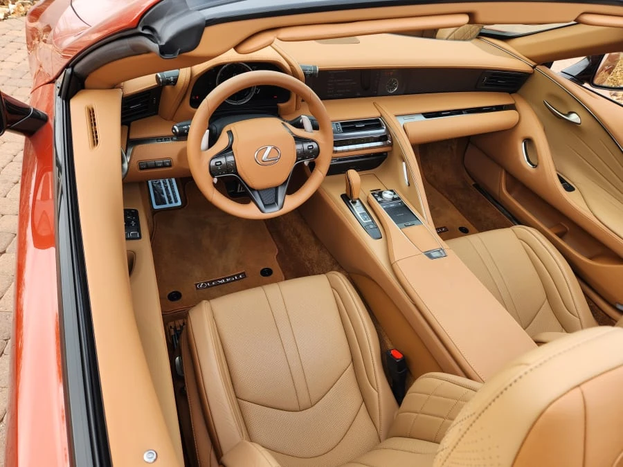 2021 Lexus LC - Image 15 of 31