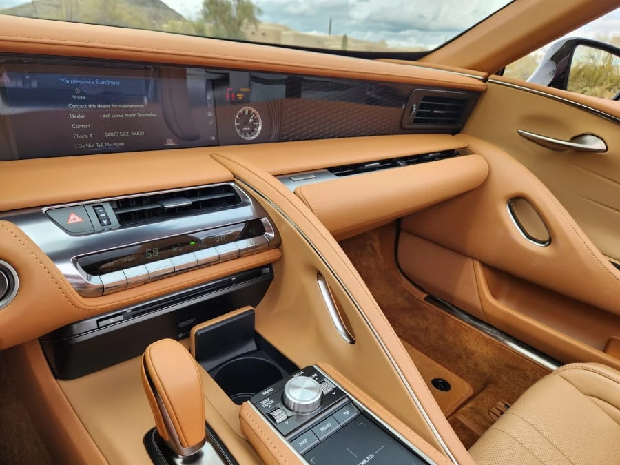 2021 Lexus LC - Image 20 of 31