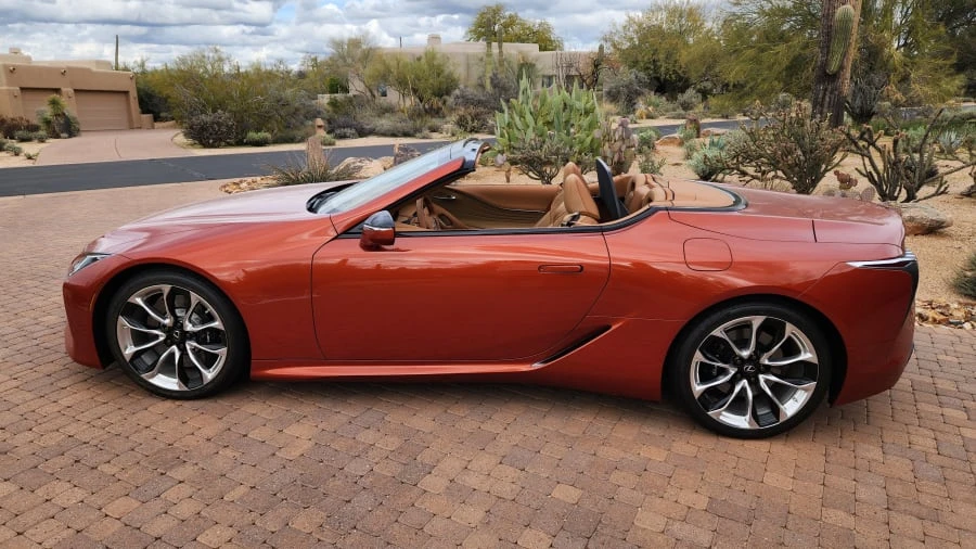 2021 Lexus LC - Image 2 of 31
