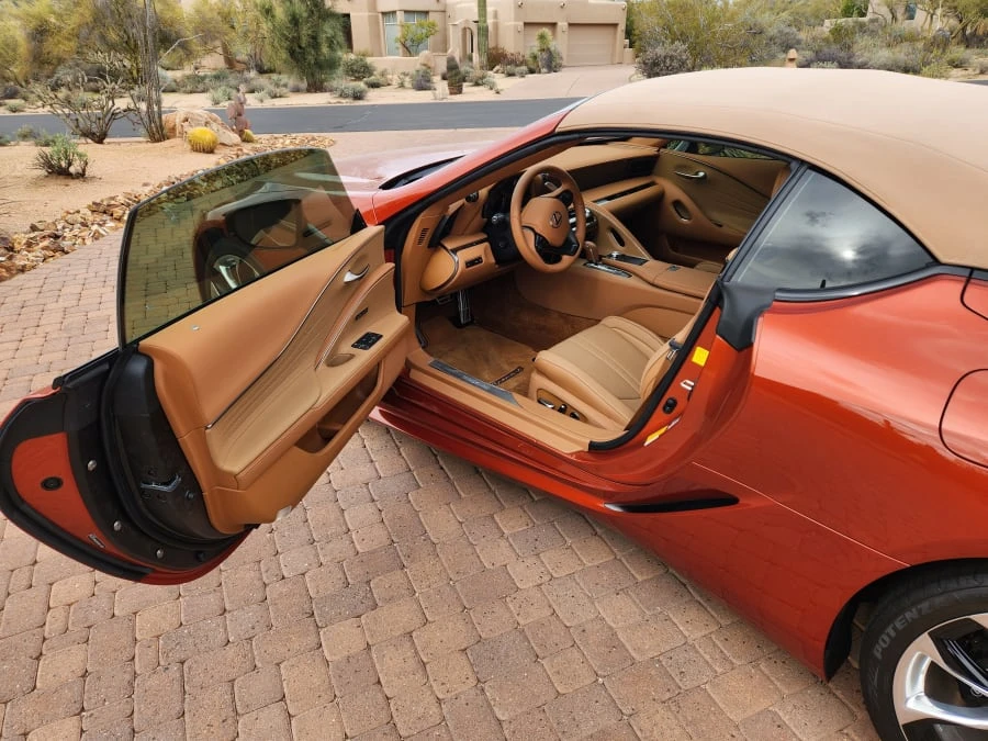 2021 Lexus LC - Image 25 of 31