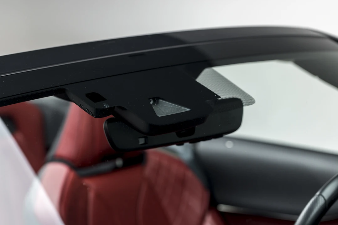 2021 Lexus LC - Image 23 of 31