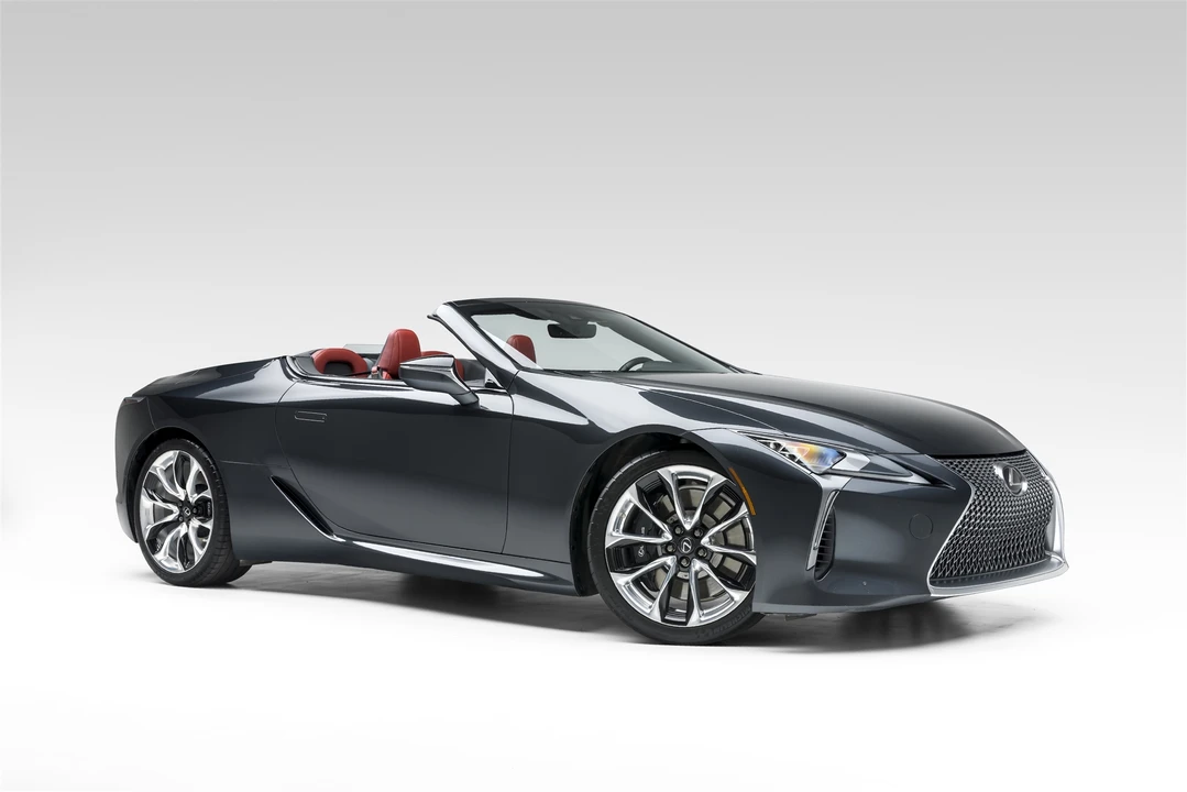 2021 Lexus LC - Image 8 of 31