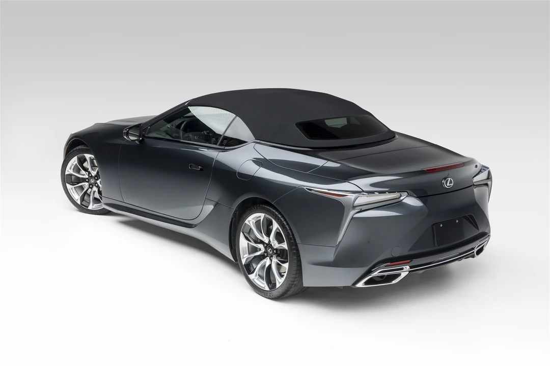 2021 Lexus LC - Image 16 of 31