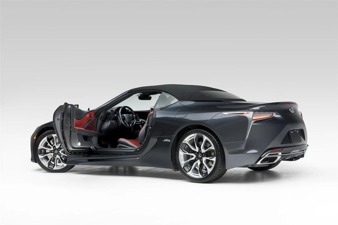 2021 Lexus LC - Image 15 of 31