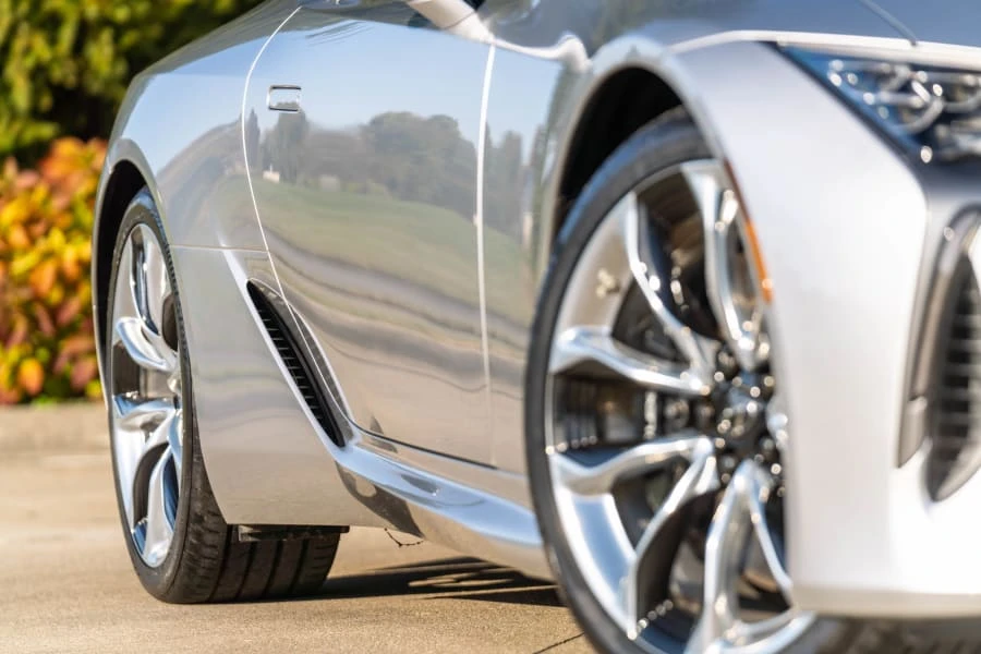 2021 Lexus LC - Image 17 of 26