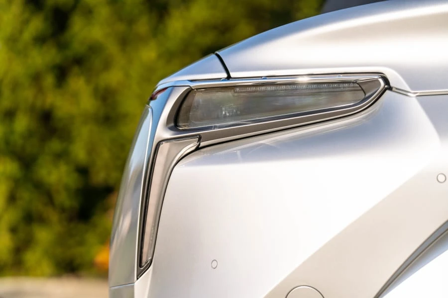 2021 Lexus LC - Image 14 of 26