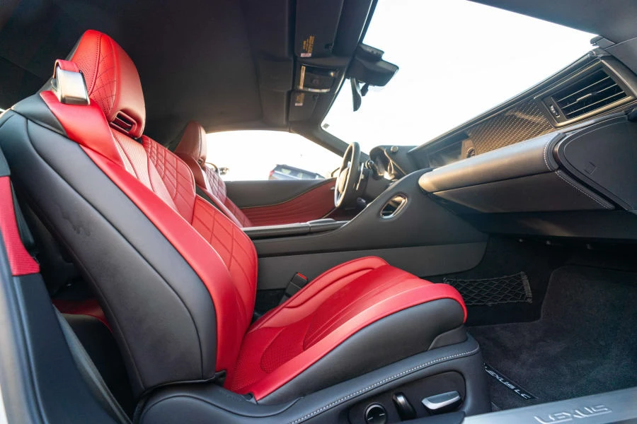 2021 Lexus LC - Image 21 of 26