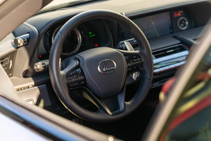 2021 Lexus LC - Image 22 of 26