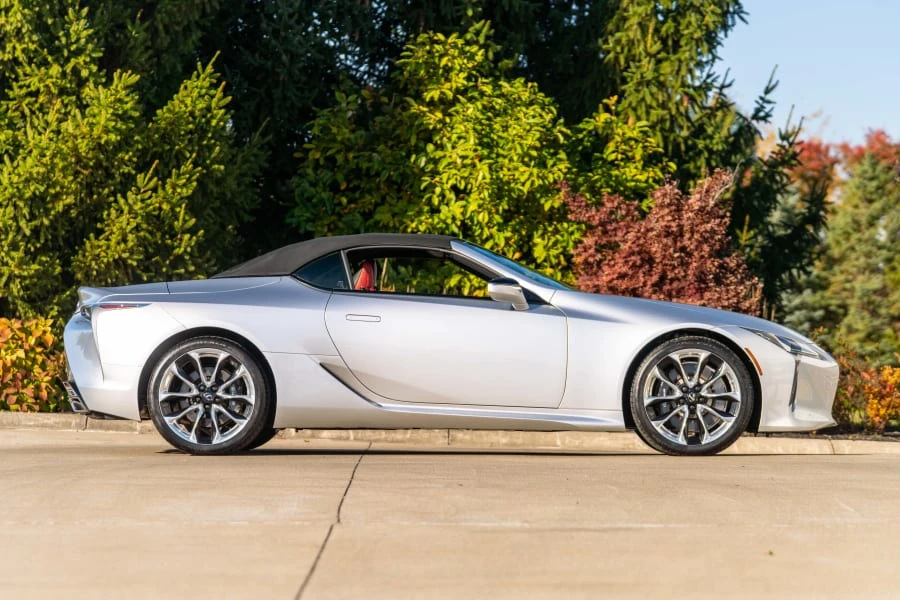2021 Lexus LC - Image 2 of 26