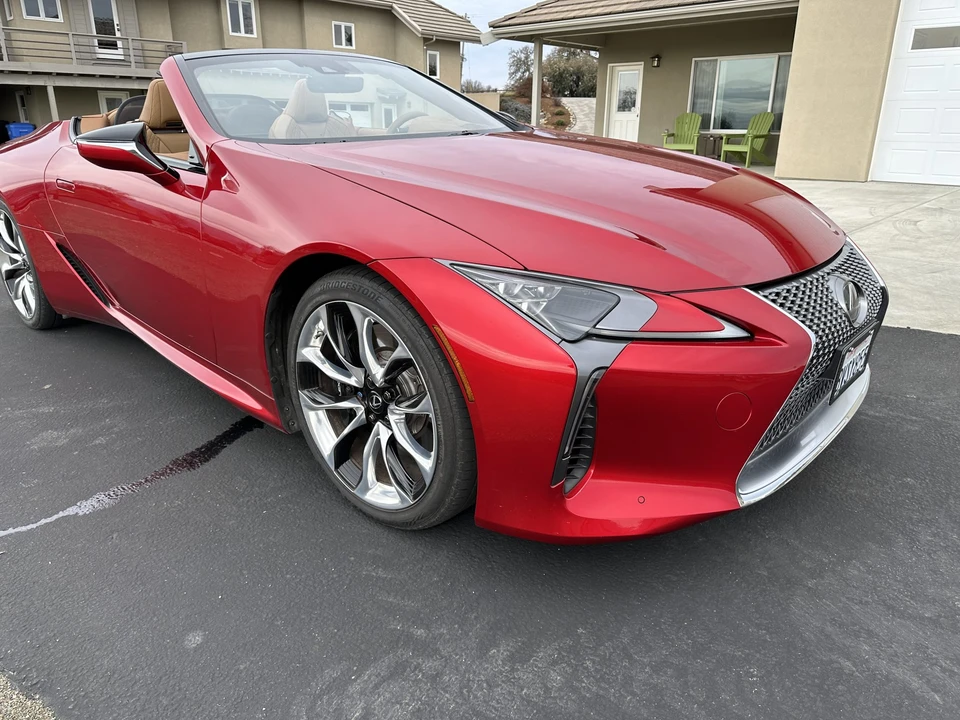 2021 Lexus LC - Image 18 of 31