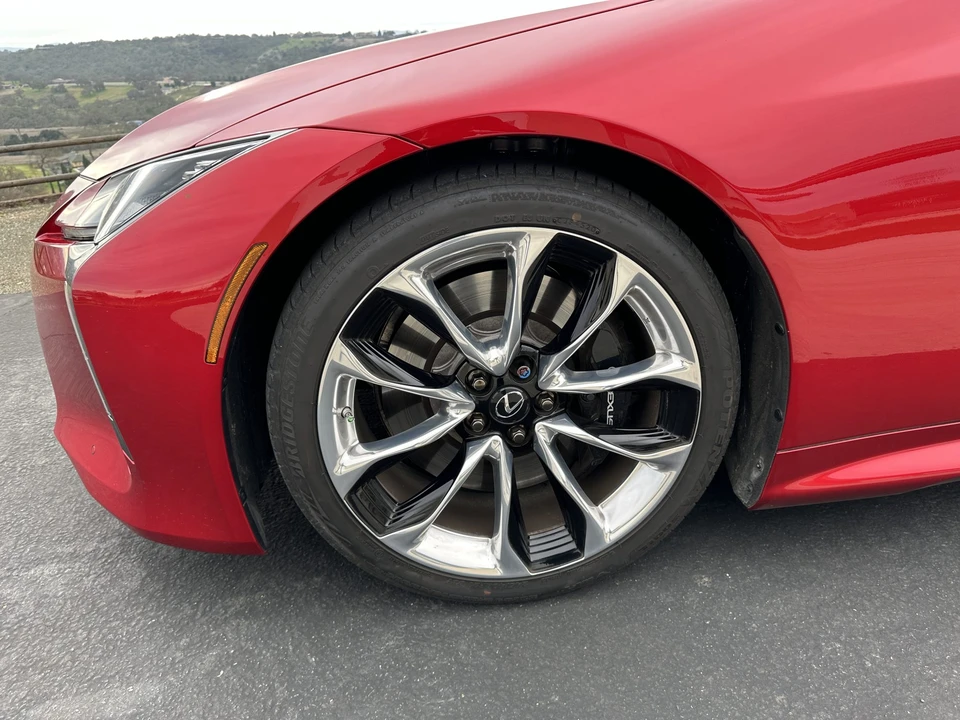 2021 Lexus LC - Image 31 of 31