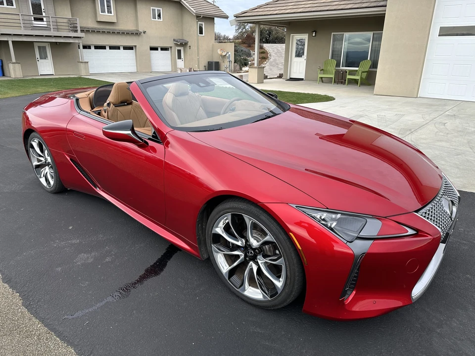 2021 Lexus LC - Image 5 of 31