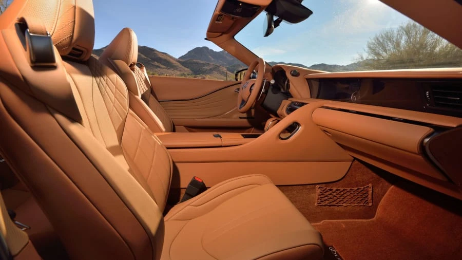 2021 Lexus LC - Image 16 of 26