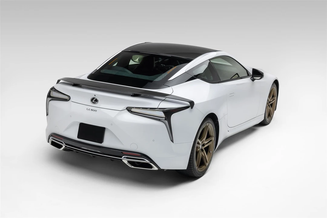 2021 Lexus LC - Image 16 of 31