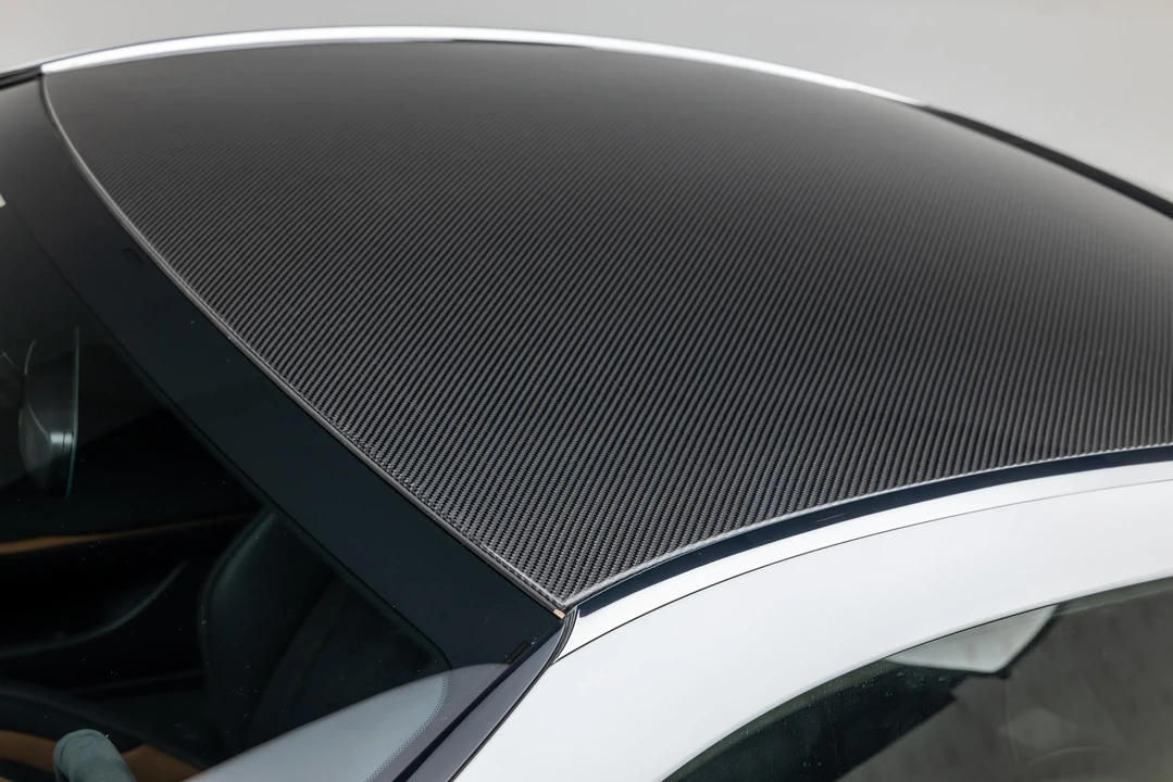 2021 Lexus LC - Image 26 of 31