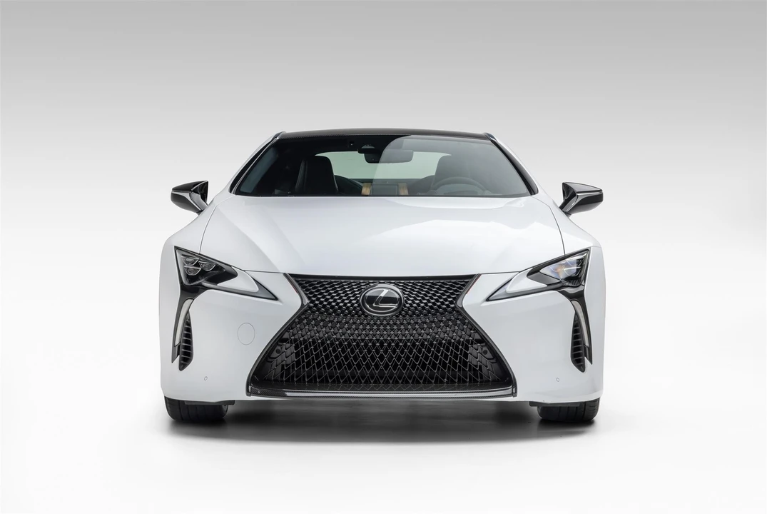 2021 Lexus LC - Image 7 of 31