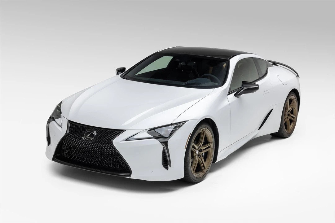 2021 Lexus LC - Image 6 of 31