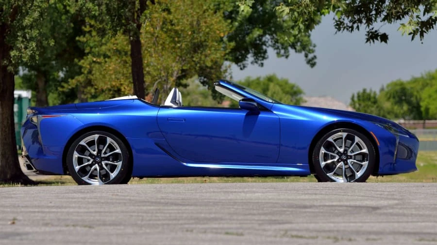 2021 Lexus LC - Image 2 of 31