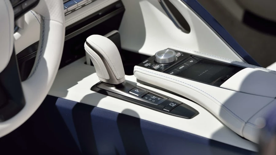 2021 Lexus LC - Image 9 of 31