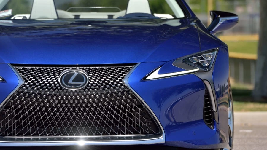 2021 Lexus LC - Image 10 of 31