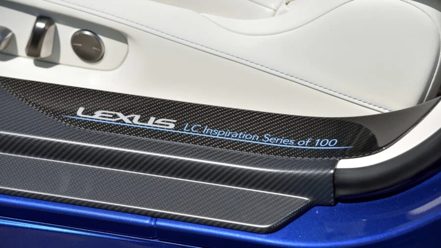 2021 Lexus LC - Image 16 of 31