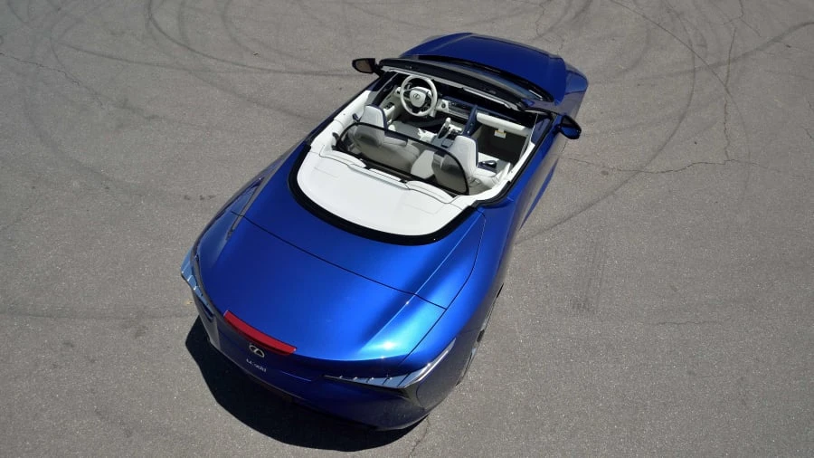 2021 Lexus LC - Image 19 of 31