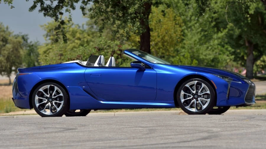 2021 Lexus LC - Image 27 of 31