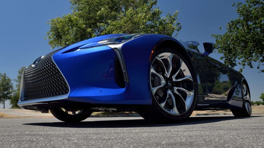 2021 Lexus LC - Image 29 of 31