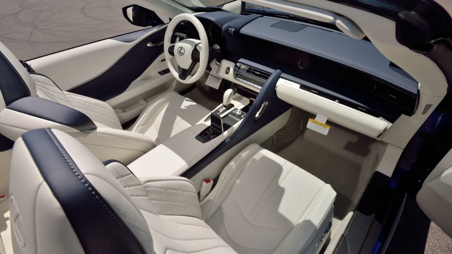 2021 Lexus LC - Image 30 of 31