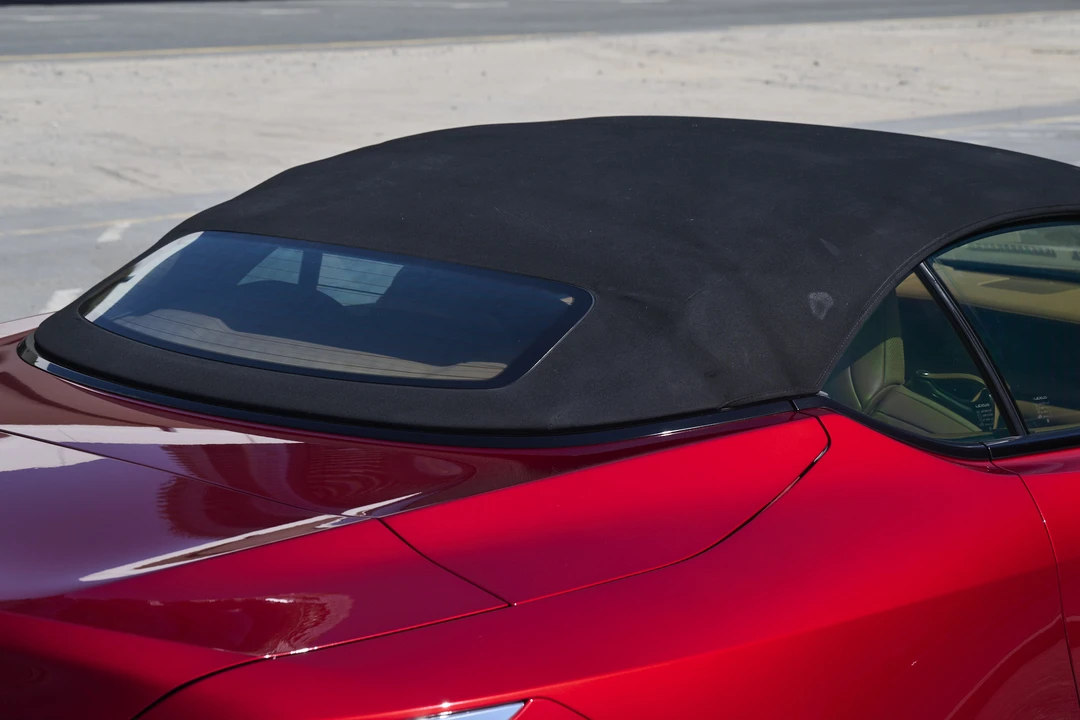 2021 Lexus LC - Image 11 of 31