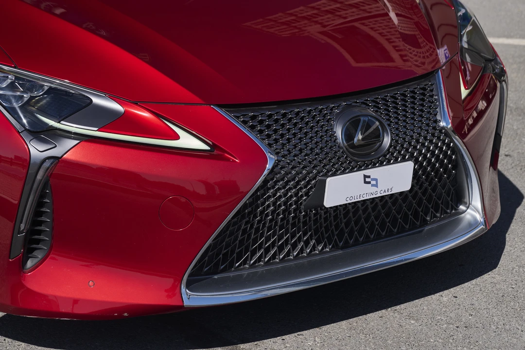 2021 Lexus LC - Image 20 of 31