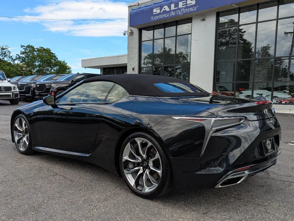 2021 Lexus LC - Image 10 of 31