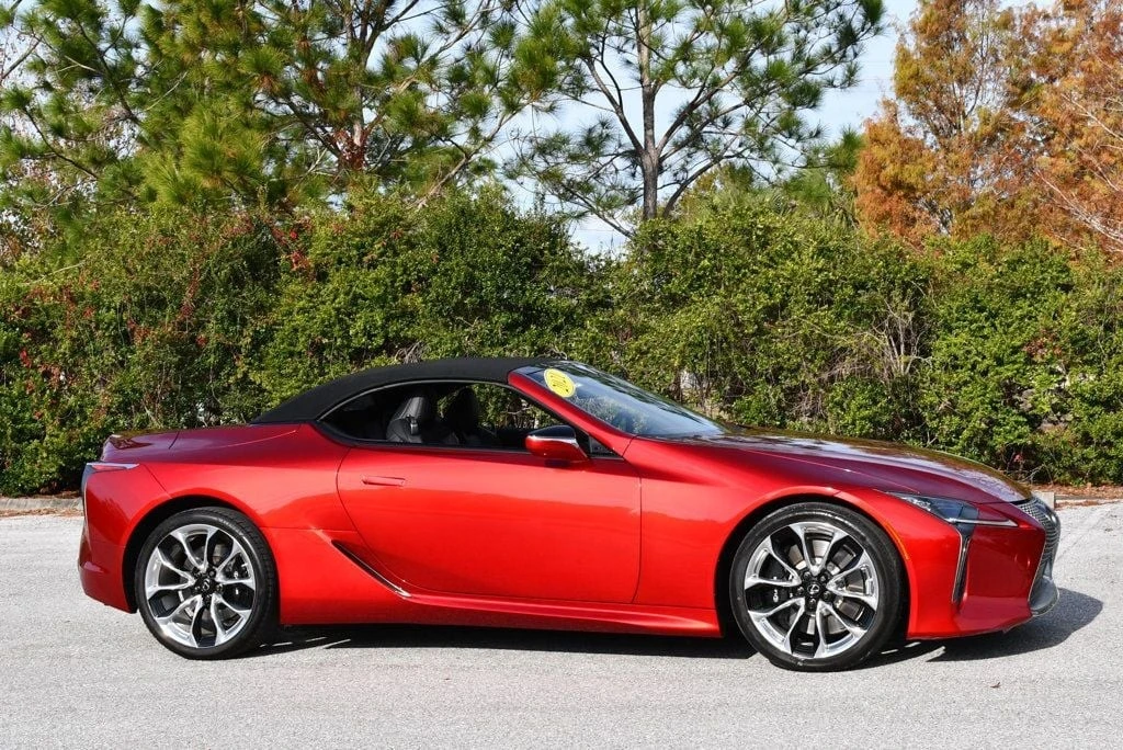 2021 Lexus LC - Image 8 of 12