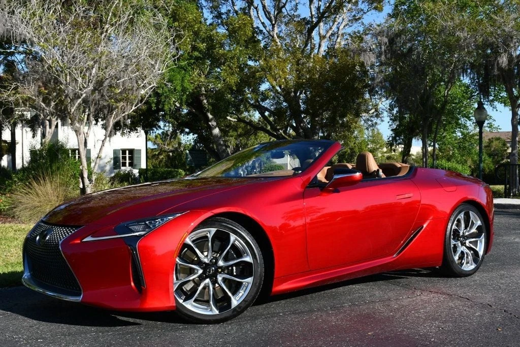 2021 Lexus LC - Image 19 of 21