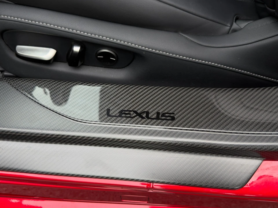 2021 Lexus LC - Image 21 of 31