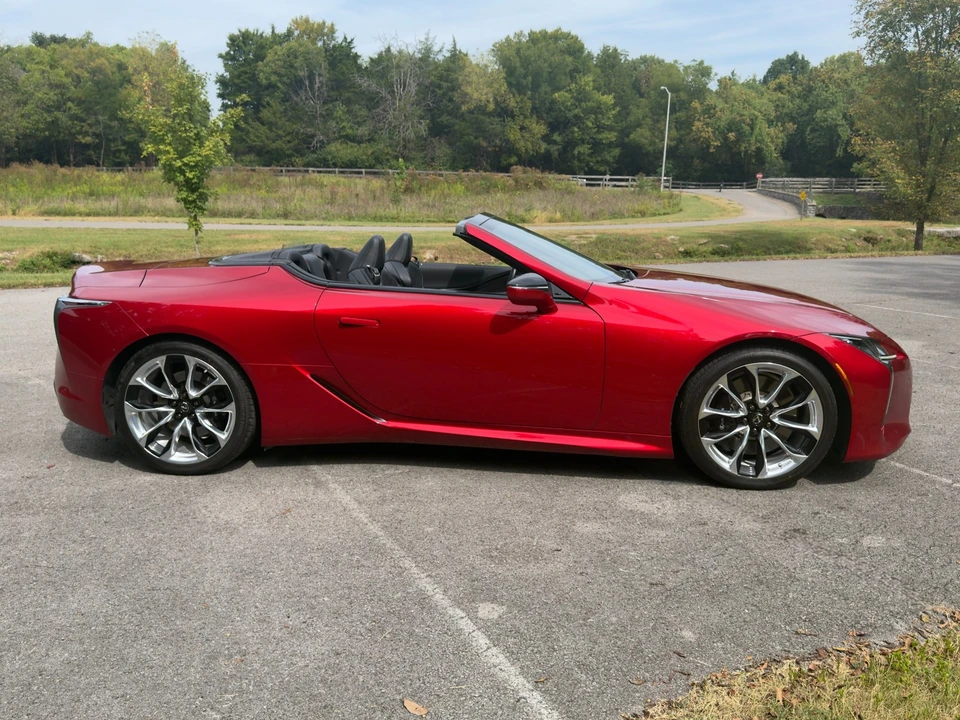 2021 Lexus LC - Image 7 of 31