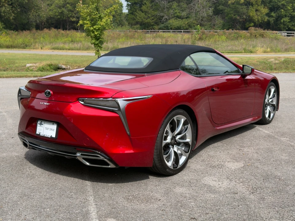 2021 Lexus LC - Image 13 of 31