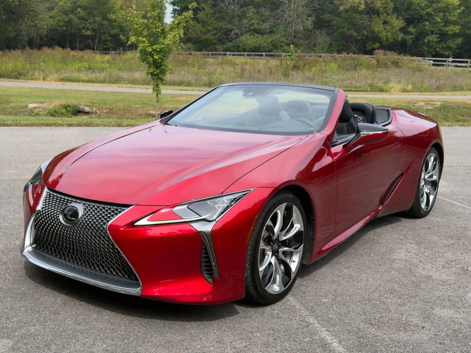 2021 Lexus LC - Image 2 of 31