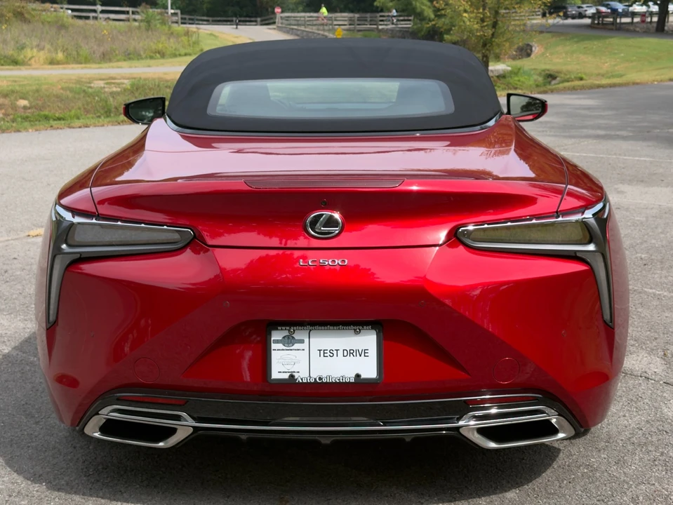 2021 Lexus LC - Image 14 of 31