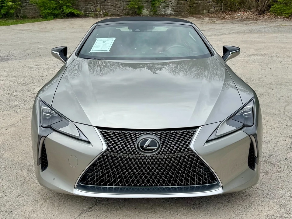 2021 Lexus LC - Image 15 of 21