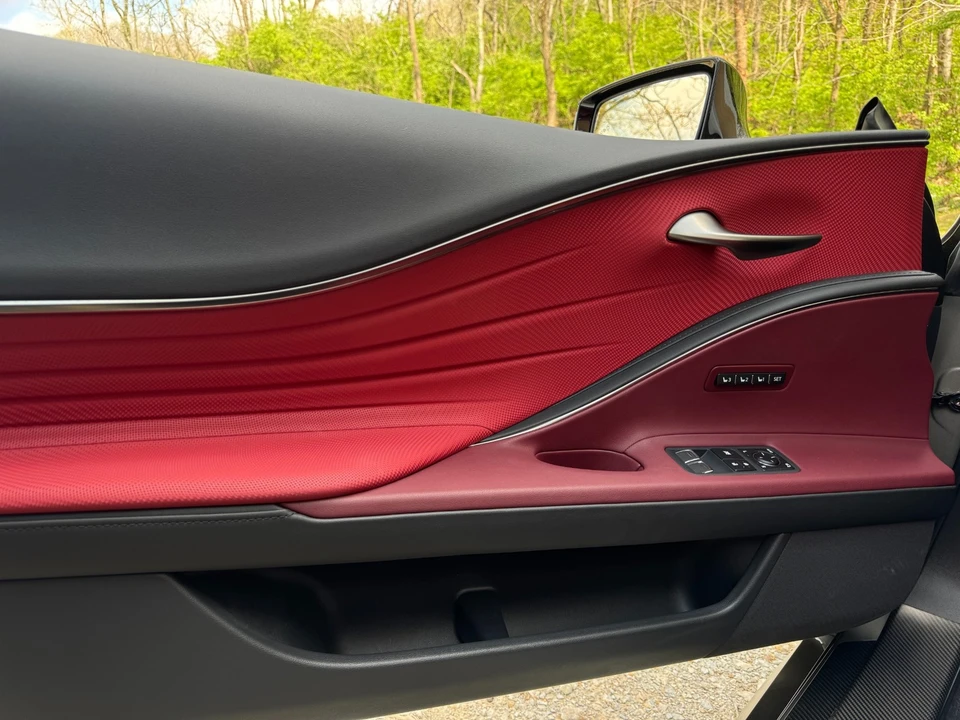 2021 Lexus LC - Image 21 of 21
