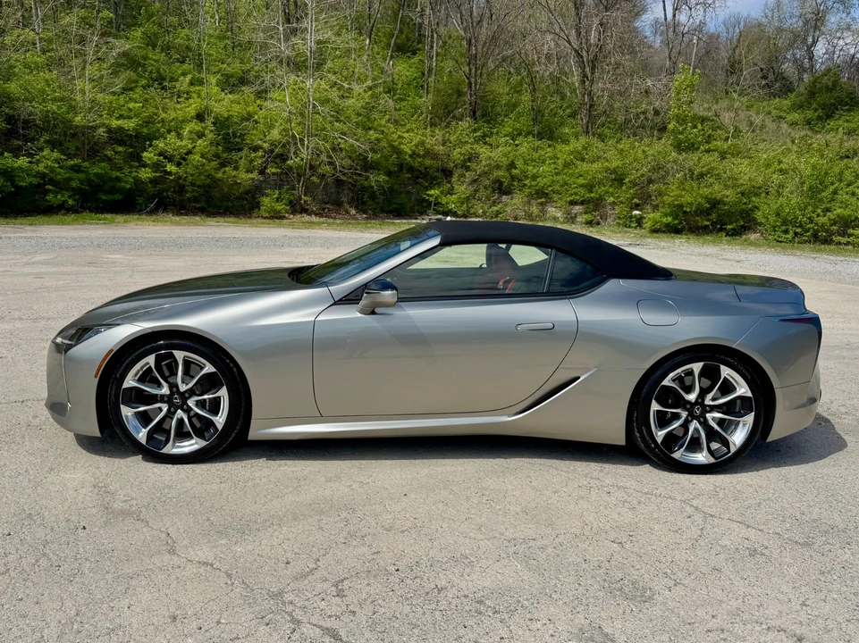 2021 Lexus LC - Image 10 of 21
