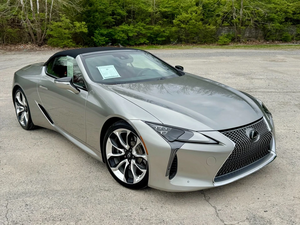 2021 Lexus LC - Image 14 of 21