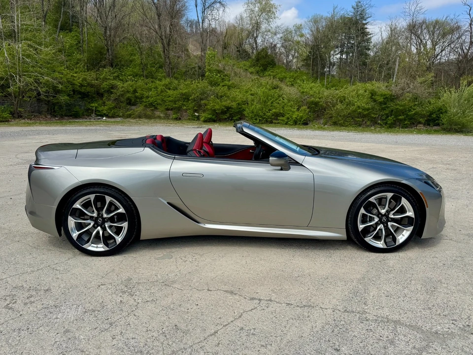 2021 Lexus LC - Image 7 of 21