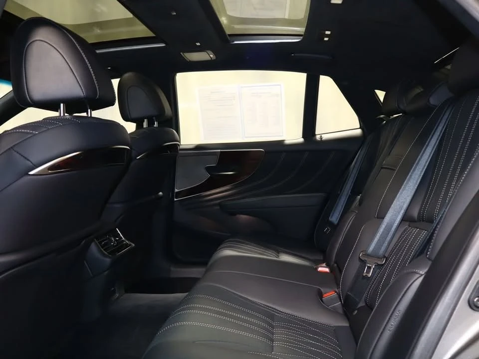 2021 Lexus LS 5th Gen - Image 19 of 20