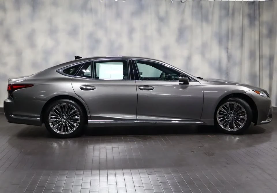 2021 Lexus LS 5th Gen - Image 9 of 20