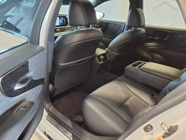 2021 Lexus LS 5th Gen - Image 18 of 20