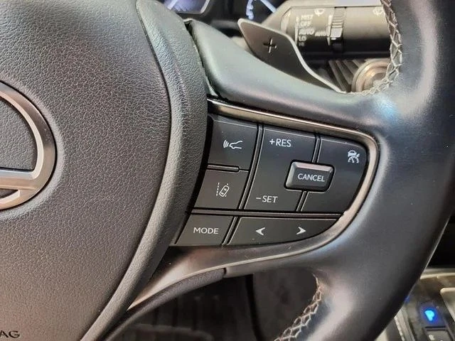 2021 Lexus LS 5th Gen - Image 9 of 20