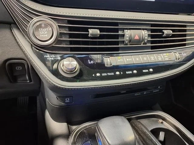 2021 Lexus LS 5th Gen - Image 13 of 20